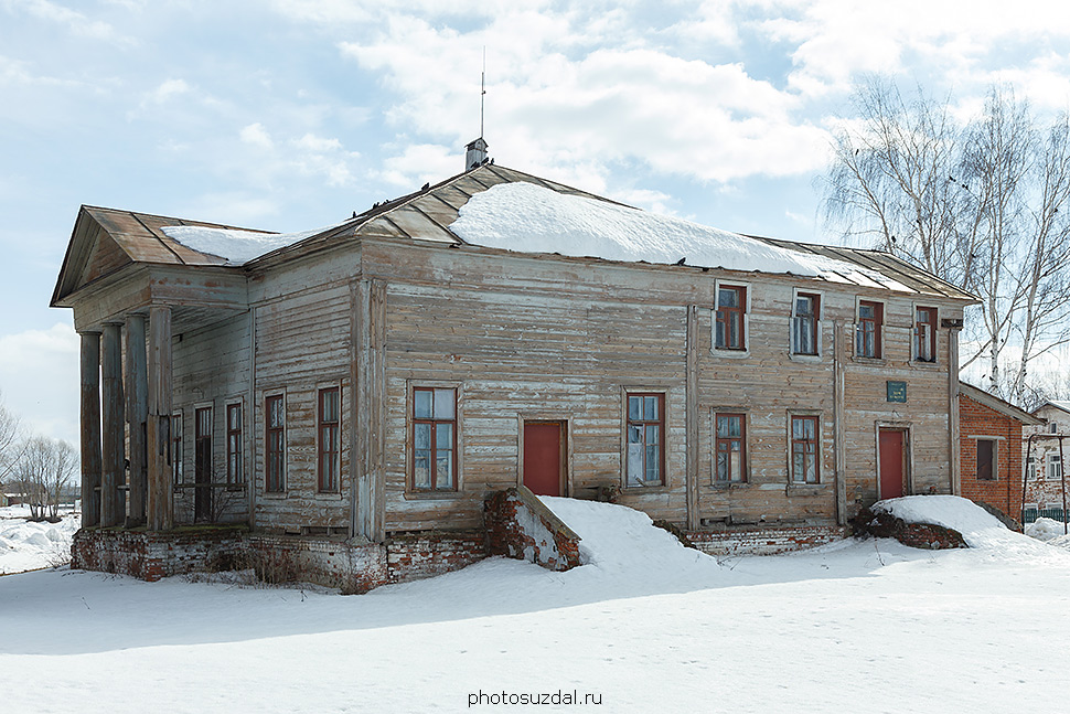 Дом Рогозина в селе Черниж вид с севера