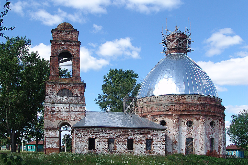Георгиевская церковь с колокольней в селе Чириково