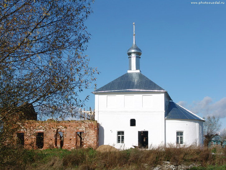Никольская церковь в селе Семеновское Красное