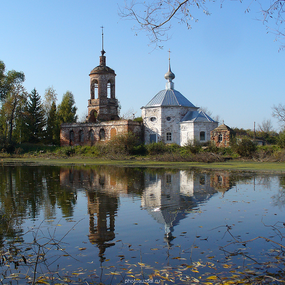 Никольская церковь с колокольней в селе Черниж Суздальского района