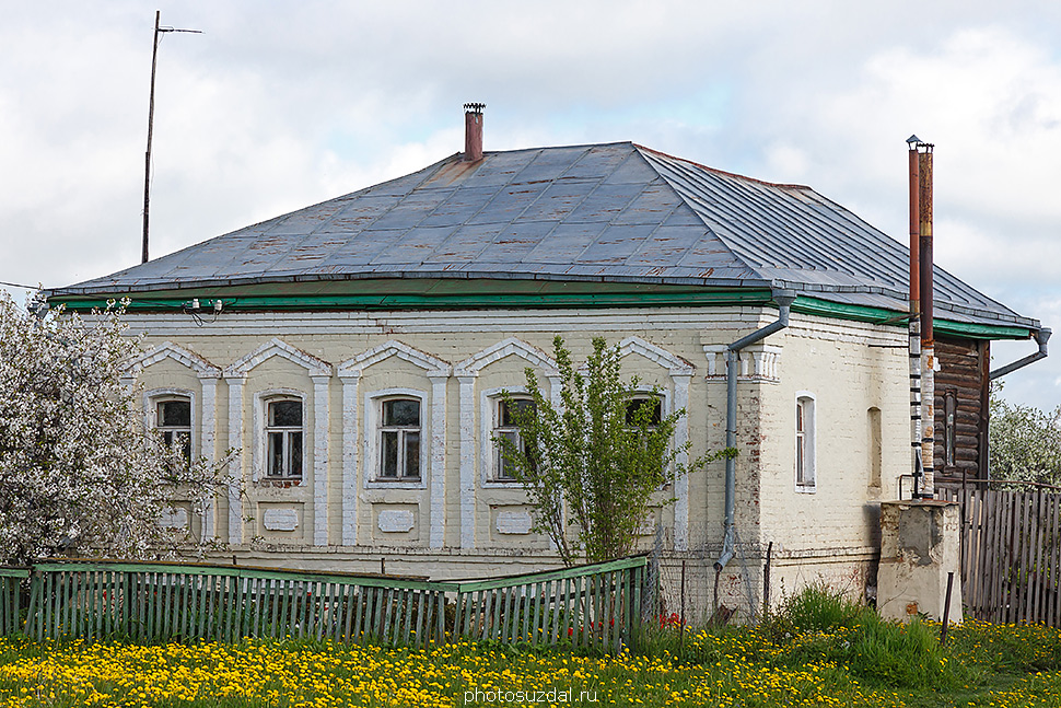 Дом Шишкиных 19 века в селе Весь
