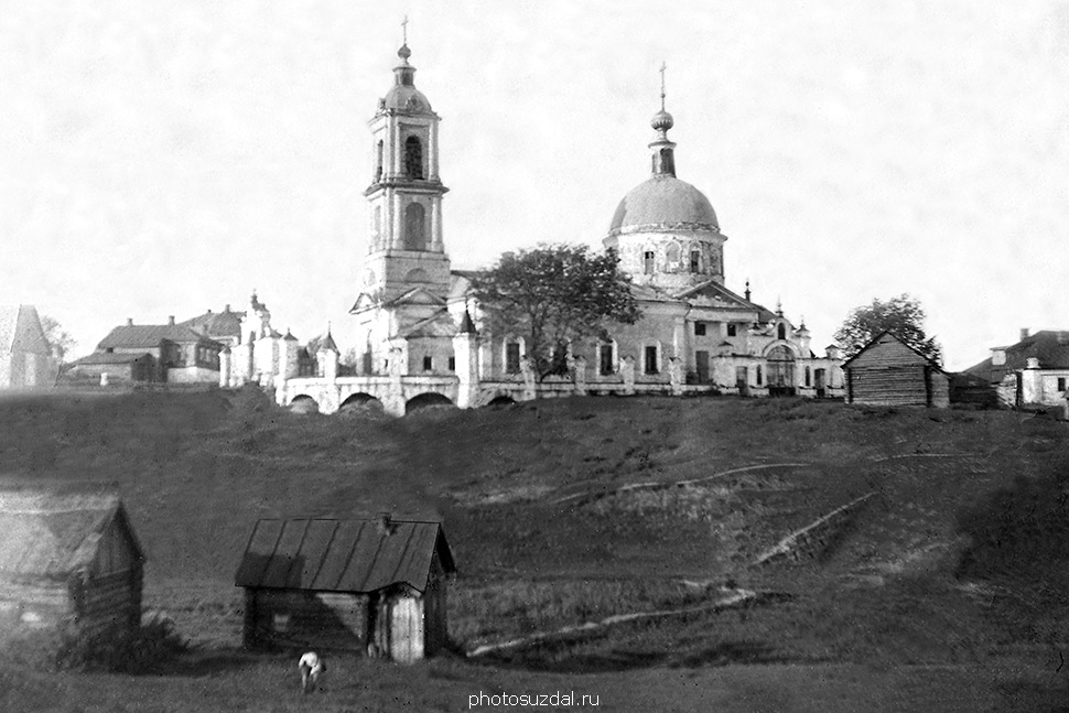 Никольская церковь на Красной горке в селе Ославское Суздальского района на старой фотографии